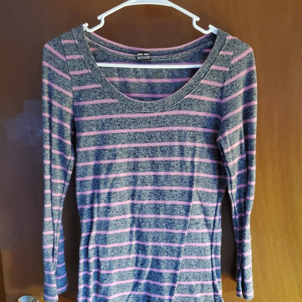 Sweater top bundle - Picture 3 of 3